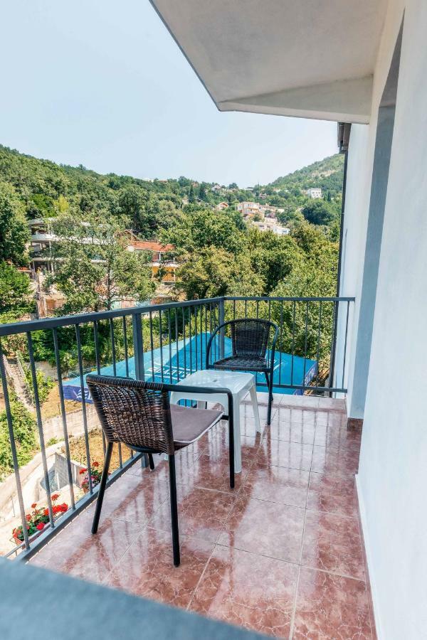 Apartments Ljujic Kruče Exteriör bild